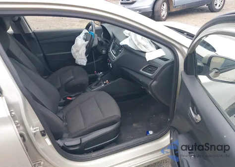 2018 Hyundai Accent Se из США, поврежденный, VIN 3KPC24A35JE028649